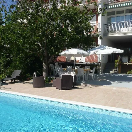 Apartment Two-bedroom In Barbat Vii *